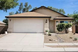 8273 E Sundew Dr, Tucson, AZ 85710 - Photo 34