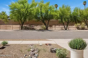 8273 E Sundew Dr, Tucson, AZ 85710 - Photo 32