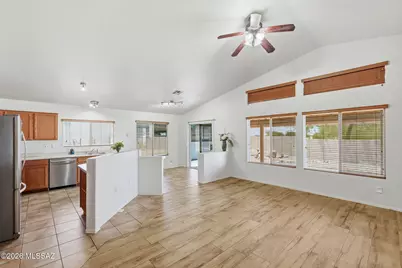 8140 S VÃ­a Elemental, Tucson, AZ 85747 - Photo 4