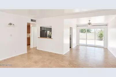5743 E 10th Street, Tucson, AZ 85711 - Photo 8