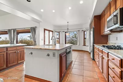 5480 W Sharpshooter Court, Tucson, AZ 85743 - Photo 18