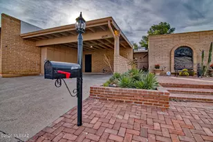10075 N Oro Pl, Oro Valley, AZ 85737 - Photo 1