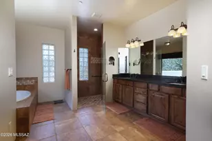 5251 W Desert Falcon Ln, Tucson, AZ 85742 - Photo 10