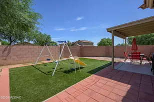 636 W Cholla Crest Dr, Green Valley, AZ 85614 - Photo 18