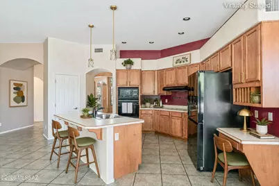 1662 W Silver Berry Place, Oro Valley, AZ 85737 - Photo 2