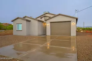 1852 La Paz Ct, Rio Rico, AZ 85648 - Photo 2