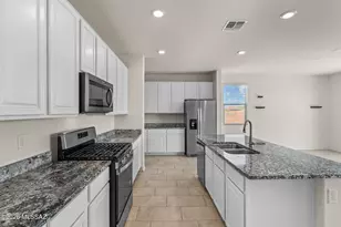 5497 W San Francisco Trl, Tucson, AZ 85742 - Photo 12