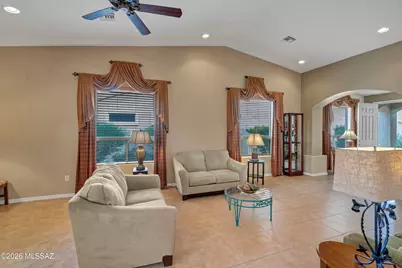 716 W Shadow Wood Street, Green Valley, AZ 85614 - Photo 10