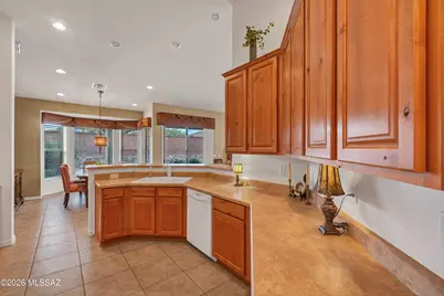 716 W Shadow Wood Street, Green Valley, AZ 85614 - Photo 20
