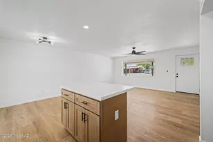 2042 W Copper Pl, Tucson, AZ 85745 - Photo 8
