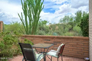 1438 W Camino Alicante, Green Valley, AZ 85622 - Photo 4