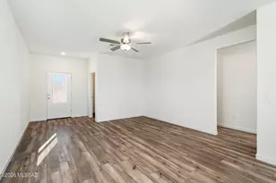 7351 W Coastal Pln Wy, Tucson, AZ 85757 - Photo 2