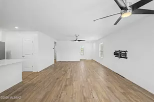 10561 W Waveland Dr, Marana, AZ 85653 - Photo 10
