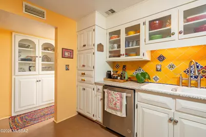 719 N Benton Avenue, Tucson, AZ 85711 - Photo 8