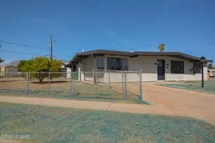 2156 W Calle Cusco, Tucson, AZ 85705 - Photo 2
