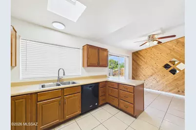 8347 E Ruby Drive, Tucson, AZ 85730 - Photo 10