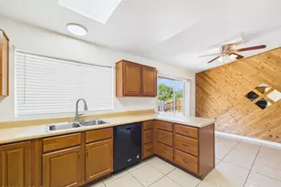 8347 E Ruby Dr, Tucson, AZ 85730 - Photo 10