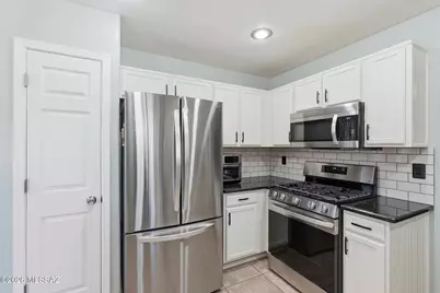 8358 E Bowline Road, Tucson, AZ 85710 - Photo 10
