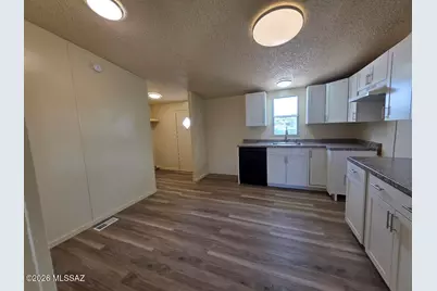 5606 W Twin Peaks Road #3, Tucson, AZ 85742 - Photo 4
