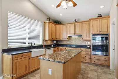 1362 N Boyce Avenue, Green Valley, AZ 85614 - Photo 12