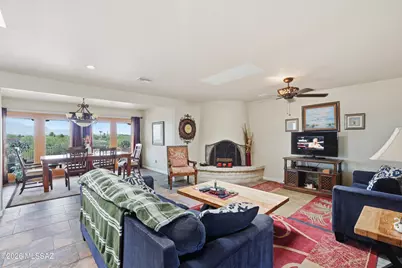 655 W Continental Road, Green Valley, AZ 85622 - Photo 6