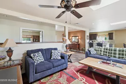 655 W Continental Road, Green Valley, AZ 85622 - Photo 8