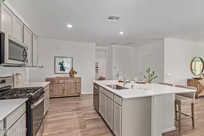 9311 W Wild Spring Drive, Marana, AZ 85653 - Photo 12