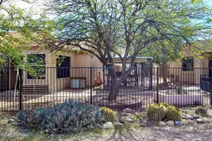 7963 S Farmhills Pl, Tucson, AZ 85756 - Photo 36