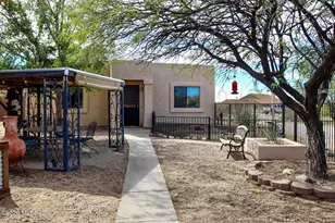 7963 S Farmhills Pl, Tucson, AZ 85756 - Photo 8