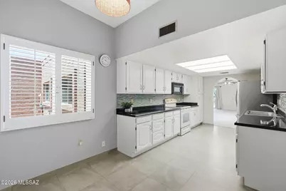 1040 W Camino Del Pato, Green Valley, AZ 85622 - Photo 20