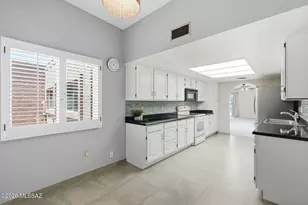 1040 W Camino del Pato, Green Valley, AZ 85622 - Photo 20