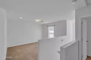 3334 N Sierra Springs Dr, Tucson, AZ 85712 - Photo 20