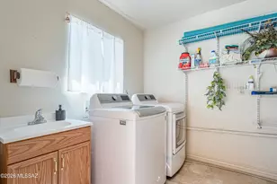 4200 N Gunpoint Dr, Tucson, AZ 85749 - Photo 30