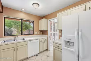 14300 N Copperstone Dr, Oro Valley, AZ 85755 - Photo 20