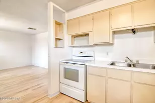 5657 E 28th St, Tucson, AZ 85711 - Photo 6