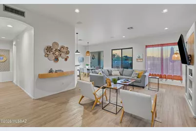 13846 N Bushwacker Place, Oro Valley, AZ 85755 - Photo 12