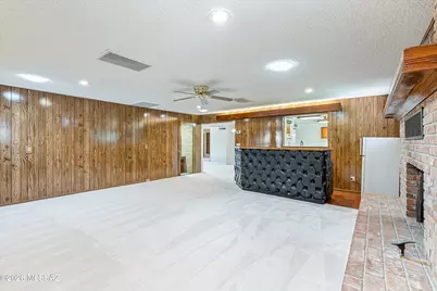 8000 E Hawthorne Street, Tucson, AZ 85710 - Photo 16