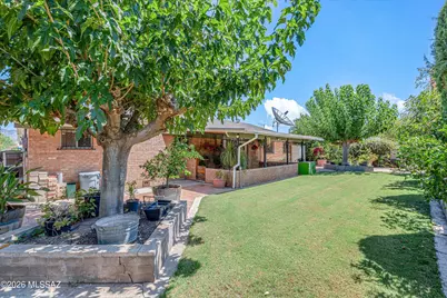 8000 E Hawthorne Street, Tucson, AZ 85710 - Photo 6