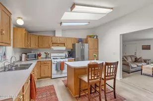 7256 S Badger Canyon Dr, Tucson, AZ 85756 - Photo 6