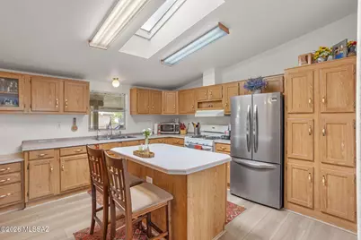 7256 S Badger Canyon Drive, Tucson, AZ 85756 - Photo 4