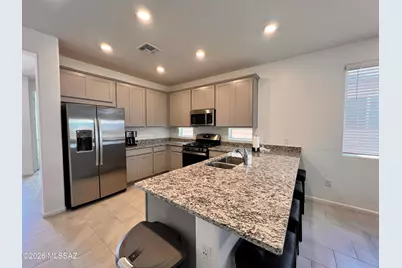 7912 S Bonanza Park Drive, Tucson, AZ 85747 - Photo 2