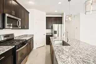 6868 W Indian Clover Way, Tucson, AZ 85757 - Photo 2