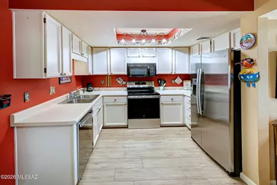 791 W Calle De Alegria, Green Valley, AZ 85614 - Photo 8
