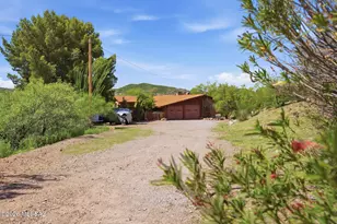 1041 N Duncan Dr, Nogales, AZ 85621 - Photo 44