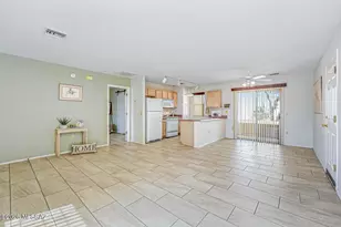 920 W Calle De La Pelotita, Green Valley, AZ 85614 - Photo 14