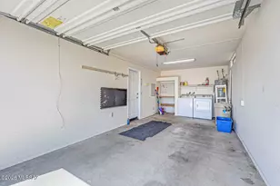 920 W Calle De La Pelotita, Green Valley, AZ 85614 - Photo 32