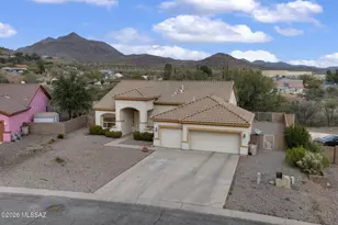 91 Highland Cir, Rio Rico, AZ 85648 - Photo 2