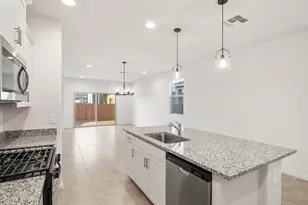 9747 N Solstice Ave, Tucson, AZ 85743 - Photo 4