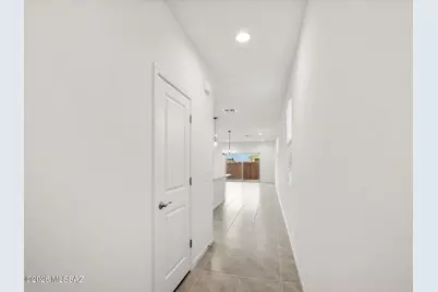 9747 N Solstice Avenue, Tucson, AZ 85743 - Photo 8