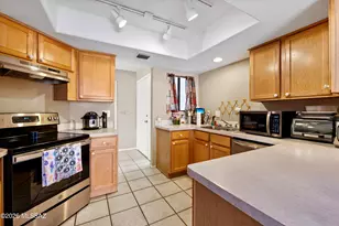 243 N Redcoat Ln, Tucson, AZ 85748 - Photo 8
